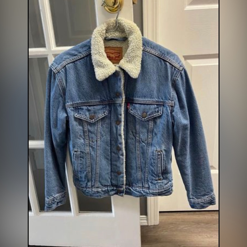 Levis jean jacket